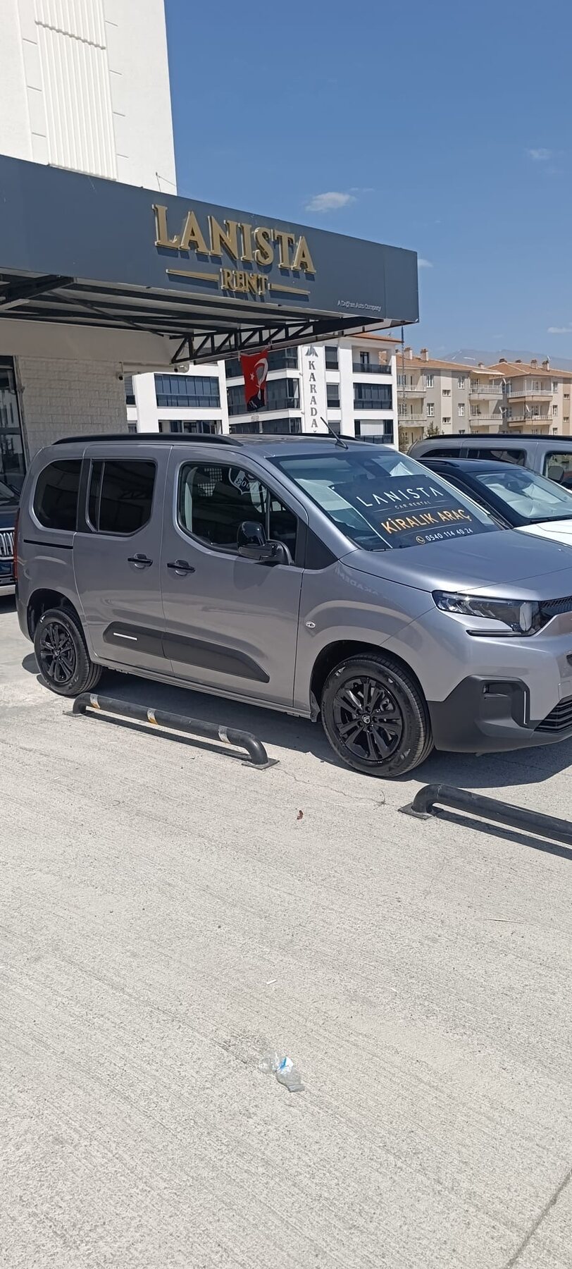 Gri Citroën Berlingo